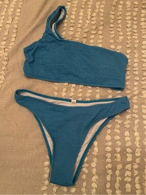Textured One-Shoulder Bikini Set in Teal